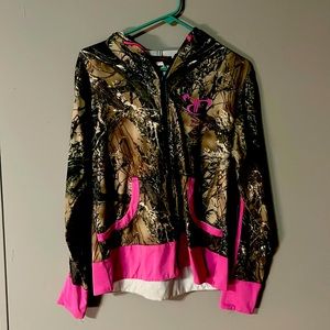 True timber camo jacket. Size M